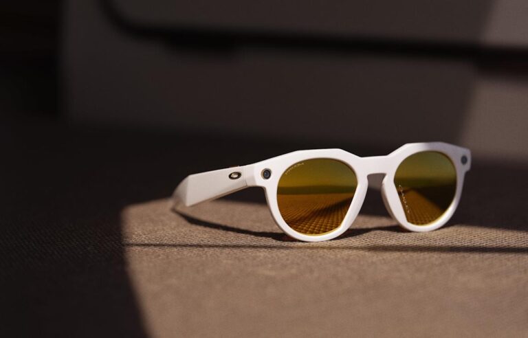 Meta and Oakley announce new ‘perfomance AI’ smart glasses for athletes