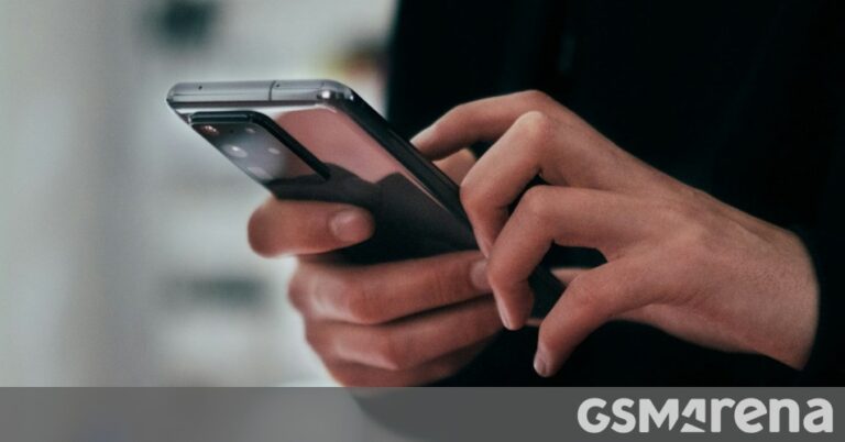 Smartphones now dominate global web traffic, latest data shows