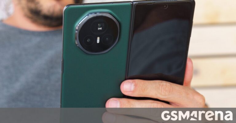 Honor Magic V5 to come in a shiny new color
