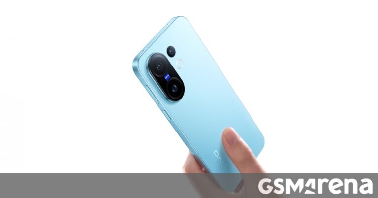 vivo X200 FE brings flagship specs and a 6,500mAh battery in compact body