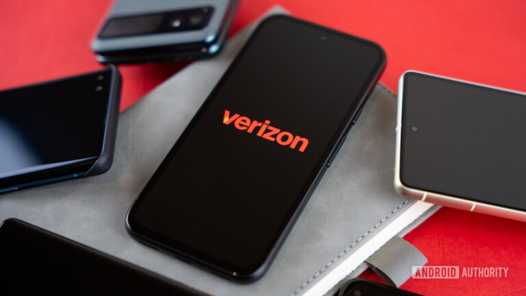 That nearby Verizon store has a freebie bag with your name on it