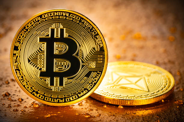 Bitcoin Price At $200,000 And Ethereum At $10,000? Analyst Says Altcoin Season Is Coming