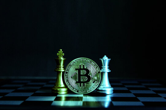 Certified Analyst Says Bitcoin Dominance Could Reverse At 64% – Is It Time For Altcoin Season?