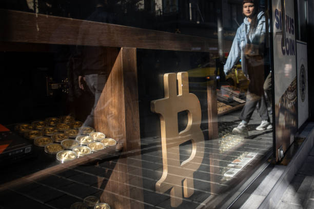 Bitcoin Short-Term Holders Supply Dynamics Shift As Net Position Change Turns Negative