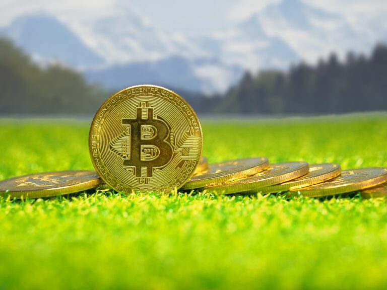 Bitcoin Bearish Bets Mount: Funding Rates On Binance Slides Into Negative Territory