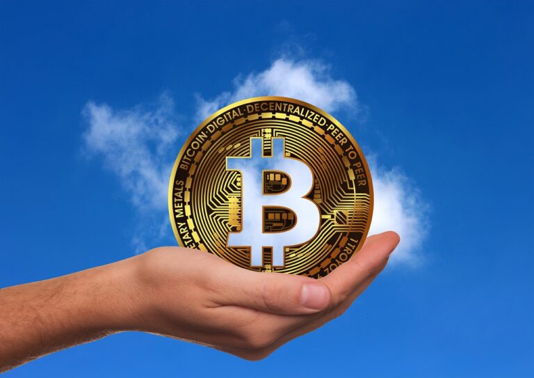 Bitcoin Bull Market Holding: BTC’s Strength Above This Key Level Keeps Rally Hopes Alive