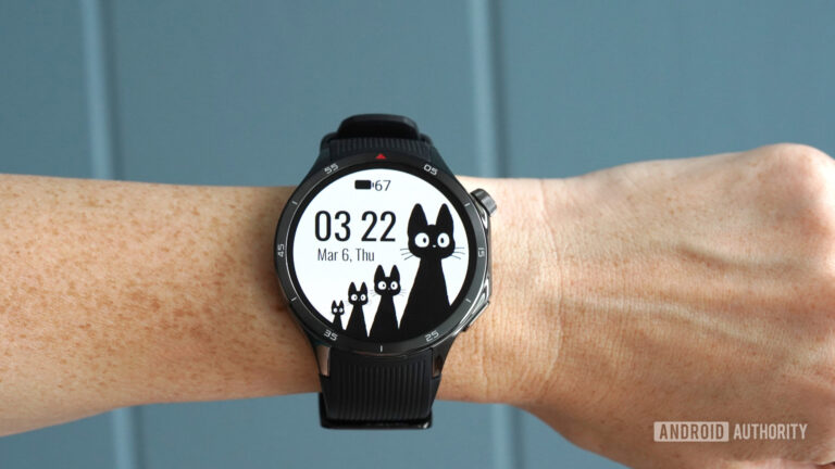 Google warns Wear OS users to install their favorite legacy watch faces before 2026