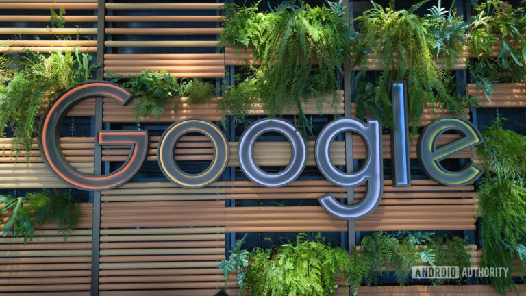 Google’s new compact Gemini Live overlay is getting better