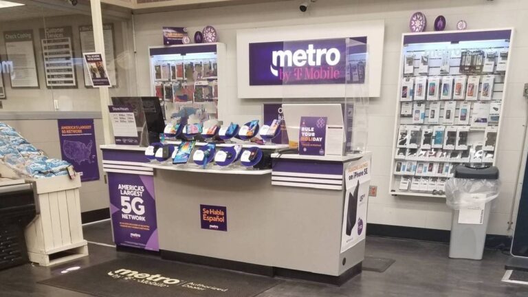 Metro rep sells a customer on the “Great” Revvl 7 5G. You can probably guess what happened next