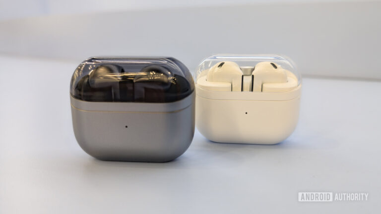 Samsung could shake up its audio lineup with two new earbuds (APK teardown)