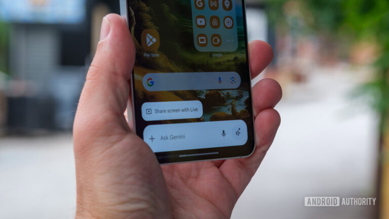 Gemini UI update with Google hues spotted in teardown