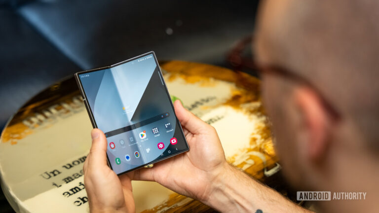 Galaxy Fold 7 & Flip 7 could be next for Google’s AI promo