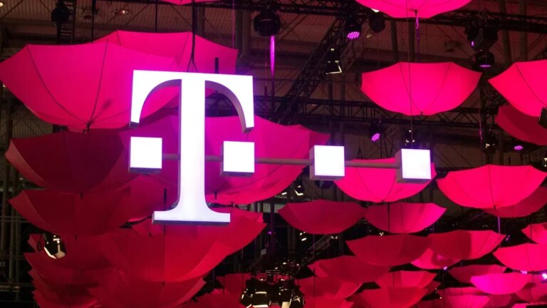 T-Mobile customers’ address, number, and other info allegedly up for sale; company denies claim