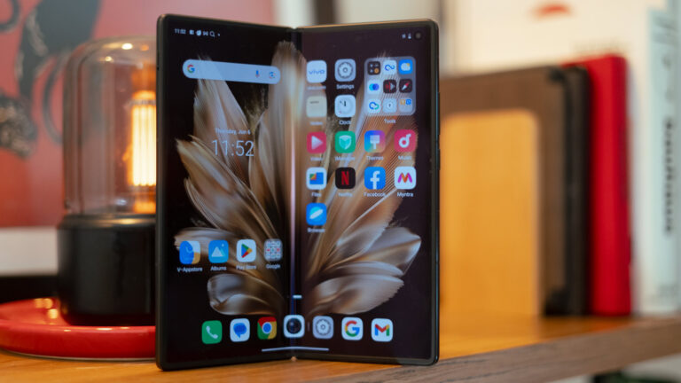 Move over regular flagships, the first dust-resistant and waterproof foldable is coming
