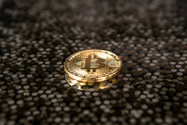 Analyst Says $130,000 BTC Target By Q3 2025