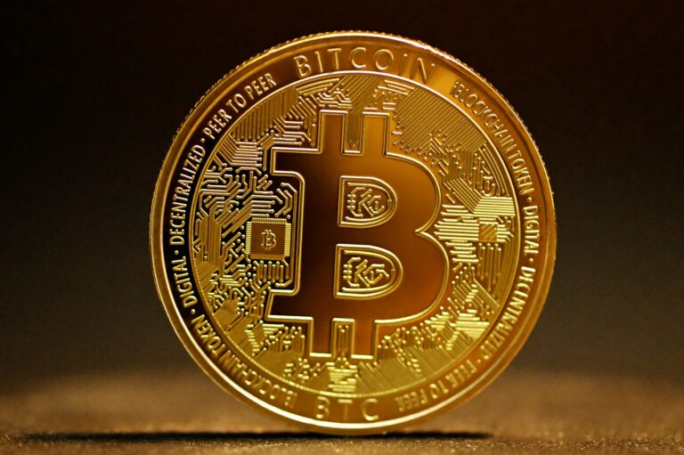 Bitcoin Repeating 2024 Rally? Analysts Eye ‘Real Breakout’