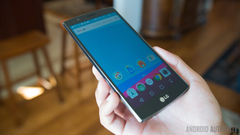 This decade-old LG phone sparked my love for photography — then it died