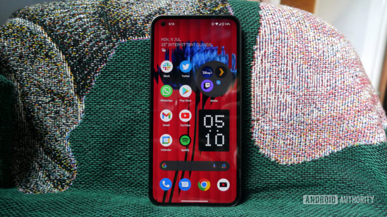 Nothing Phone 1 gets a feature-packed encore before lights out