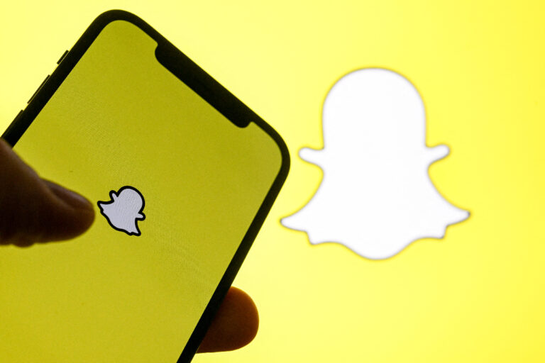 Snapchat adds new tools for building Bitmoji games