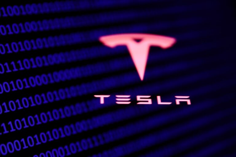 Elon Musk reportedly fires Tesla’s top sales exec