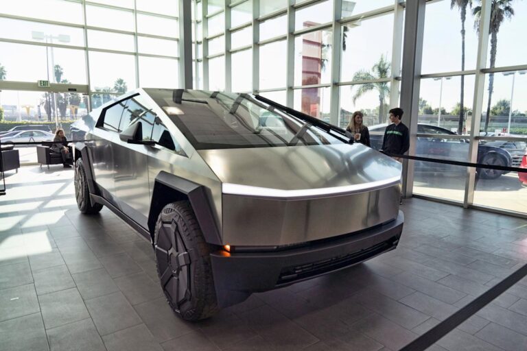Tesla deliveries drop 14 percent amid Musk backlash