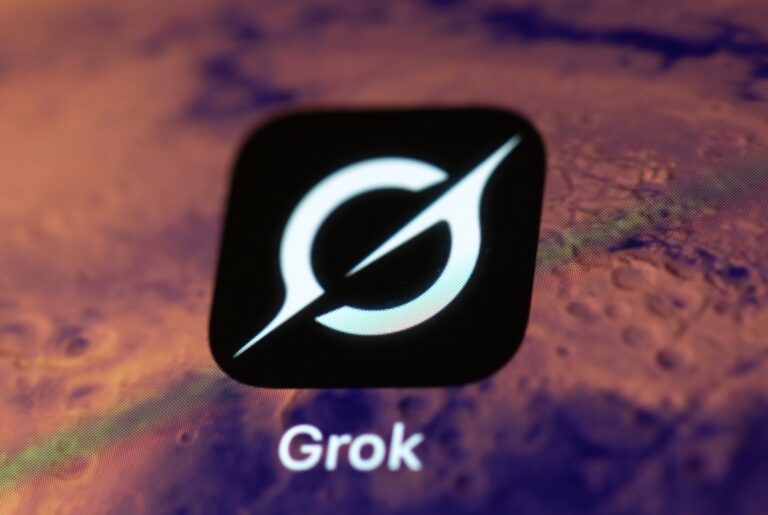 Grok is being antisemitic again and also the sky is blue