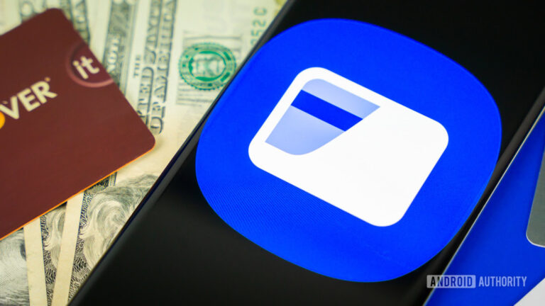 One UI’s Now Bar now plays nicer with Samsung Wallet for real-time journey alerts